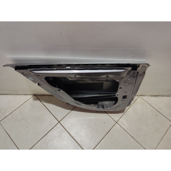 Porta Traseira Esquerda Mercedes Cla 45 Amg 2016 Traseira Esquerda Prateado