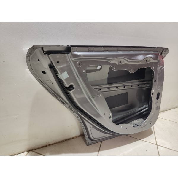Porta Traseira Esquerda Mercedes Cla 45 Amg 2016 Traseira Esquerda Prateado