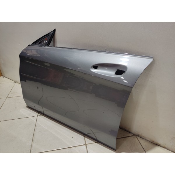 Porta Dianteira Esquerda Mercedes Cla 45 Amg 2016 Dianteira Esquerda Cinza