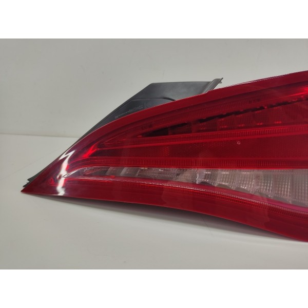 Lanterna Direita Mercedes Cla 45 Amg 2016 A1179060401 Direito Vermelho