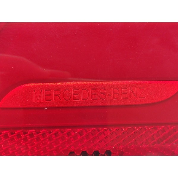 Lanterna Direita Mercedes Cla 45 Amg 2016 A1179060401 Direito Vermelho