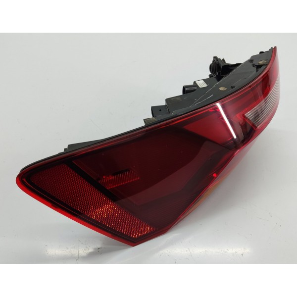 Lanterna Traseira Esquerda Vw Jetta Gli 230cv 2019 Esquerdo Vermelho