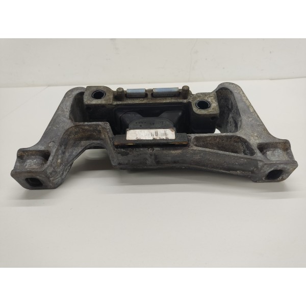 Coxim Motor Com Detalhe Mercedes Cla 45 Amg 2016