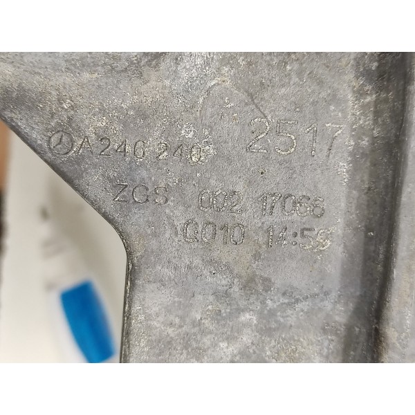 Coxim Motor Com Detalhe Mercedes Cla 45 Amg 2016