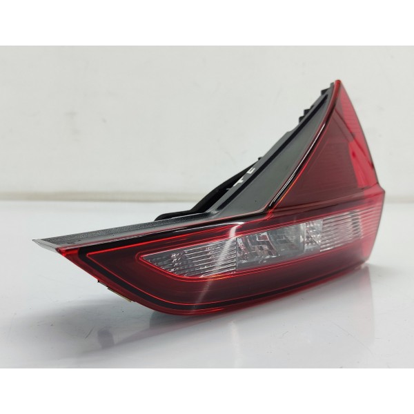 Lanterna Tampa Traseira Esquerda Vw Jetta Gli 230cv 2019 Esquerdo/motorista Vermelho