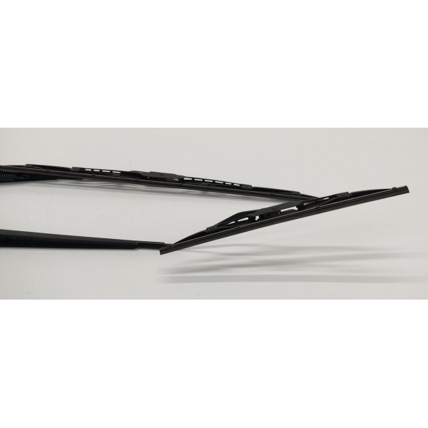 Par Braço Limpador Para Brisa Nissan Kicks 2021  Direito