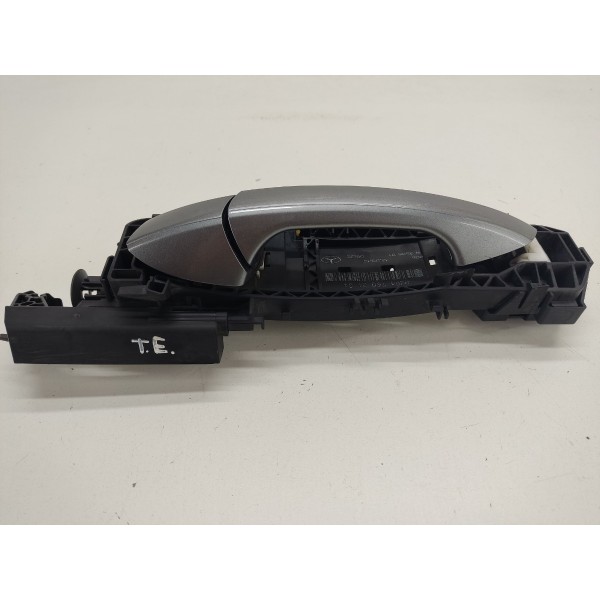 Maçaneta Externa Traseira Esquerda Mercedes Cla 45 Amg 2016 Cinza Dianteira