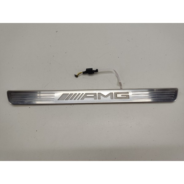 Soleira Porta Dianteira Direita Mercedes Cla 45 Amg 2016