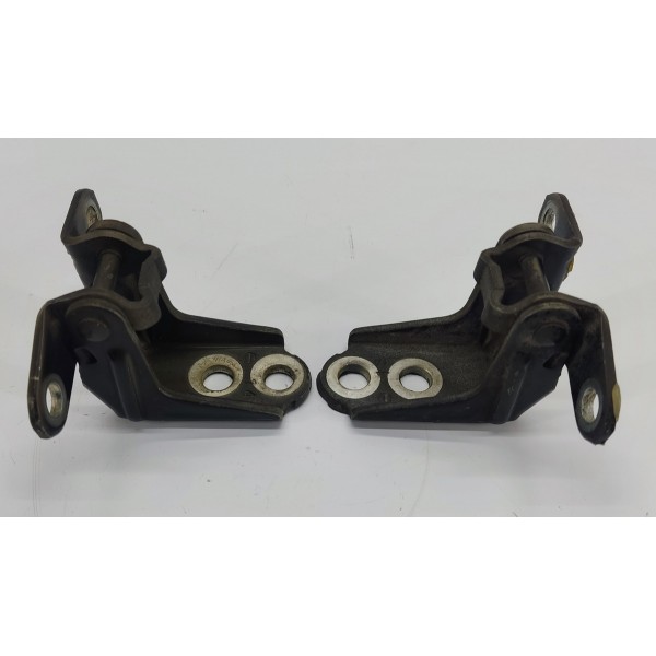 Dobradiça Porta Dianteira Direita Nissan Kicks 2021