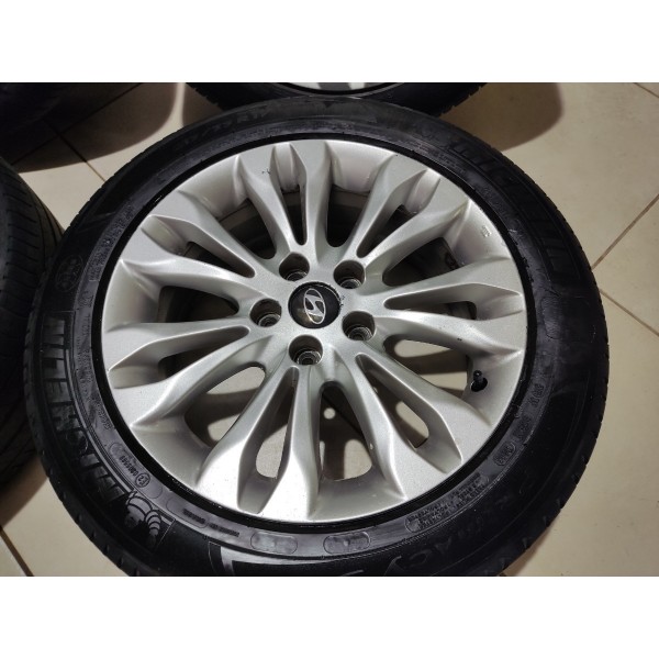 Jogo Roda R17 Azera 3.3 2011 Pneu Ruim  Cinza