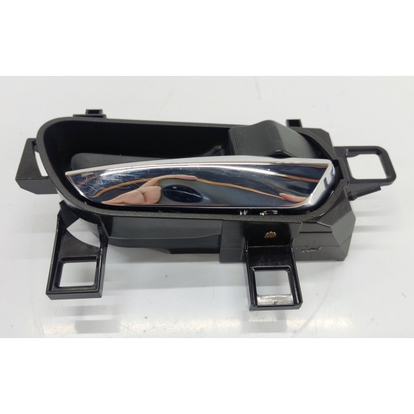 Maçaneta Interna Dianteira Direita Nissan Kicks 2021 5rb Dianteira