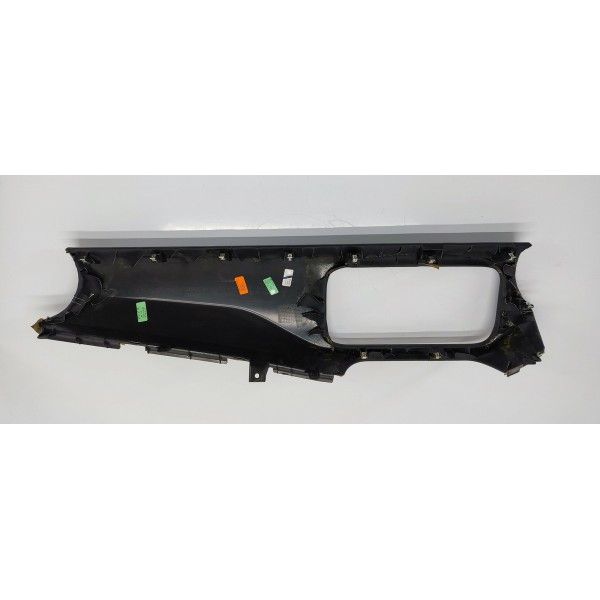 Moldura Acabamento Central Multimídia Nissan Kicks 2021