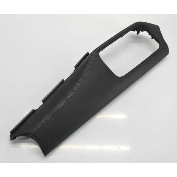 Moldura Acabamento Central Multimídia Nissan Kicks 2021