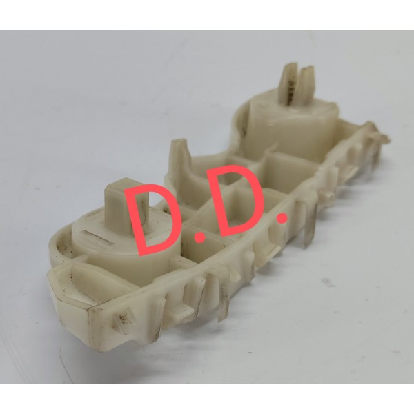 Suporte Guia Para Choque D.d Nissan Kicks 2021 622245rb0a