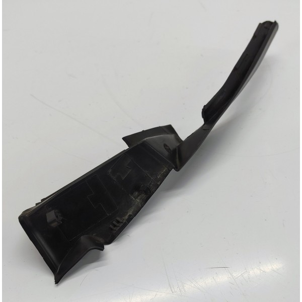 Acabamento Churrasqueira Direito Nissan Kicks 2021 Preto