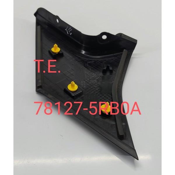 Acabamento Externo Coluna T.e Nissan Kicks 2021 781275rb0a Preto