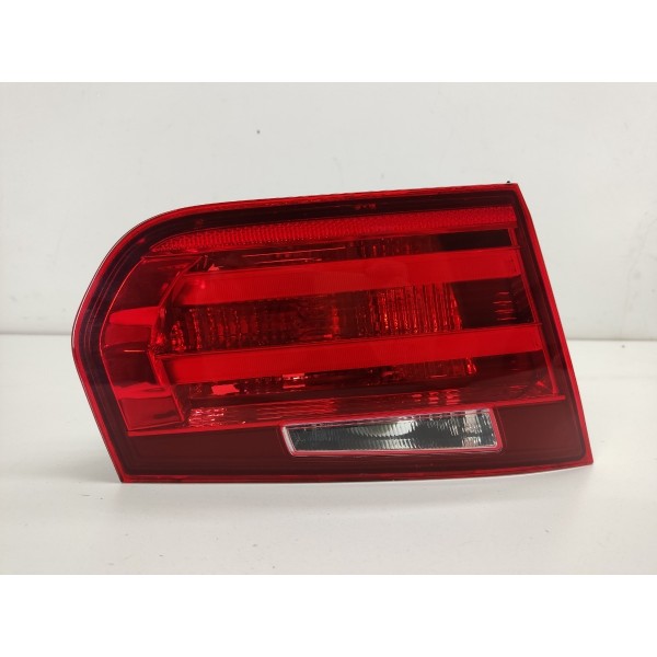Lanterna Tampa Traseira Esquerda Bmw 320i N20 2015 Esquerdo Vermelho