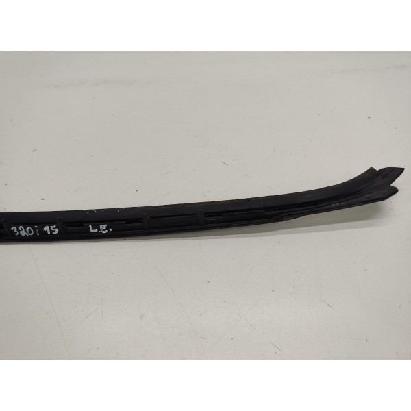 Aplique Friso Para Brisa Lado Esquerdo Bmw 320i N20 2015