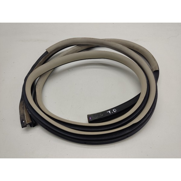 Borracha Carroceria Porta Traseira Direita Fusion V6 2010