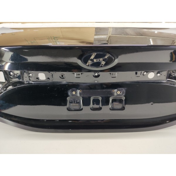 Tampa Traseira Porta Mala Hyundai Azera 3.0 2014 Com Detalhe Preto