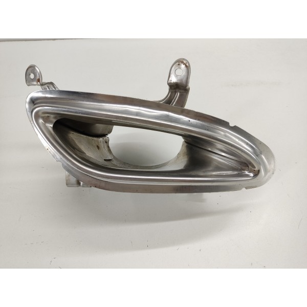 Moldura Acabamento Saida Escape Para Choque T.d. Azera 2014 Prateado