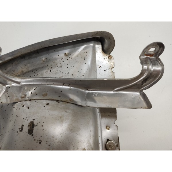 Moldura Acabamento Saida Escape Para Choque T.d. Azera 2014 Prateado