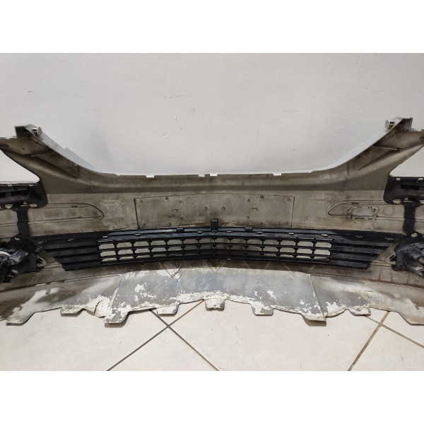 Para Choque Dianteiro B200 2010 Prateado