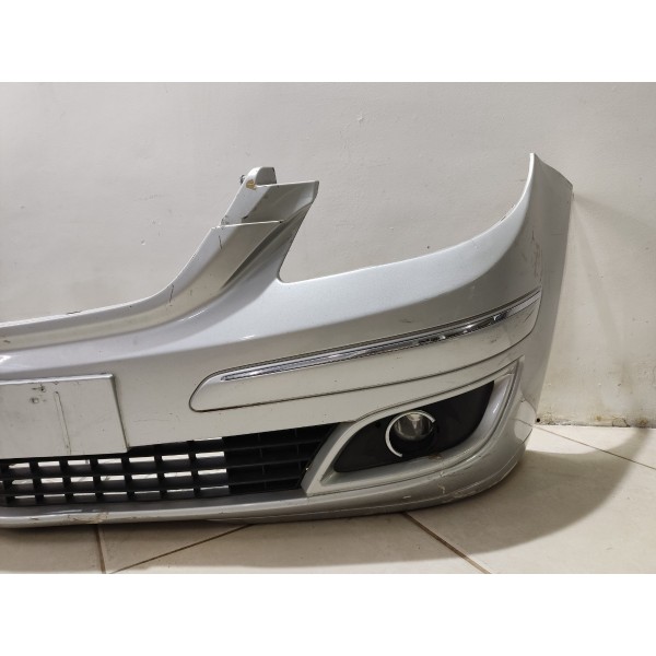 Para Choque Dianteiro B200 2010 Prateado