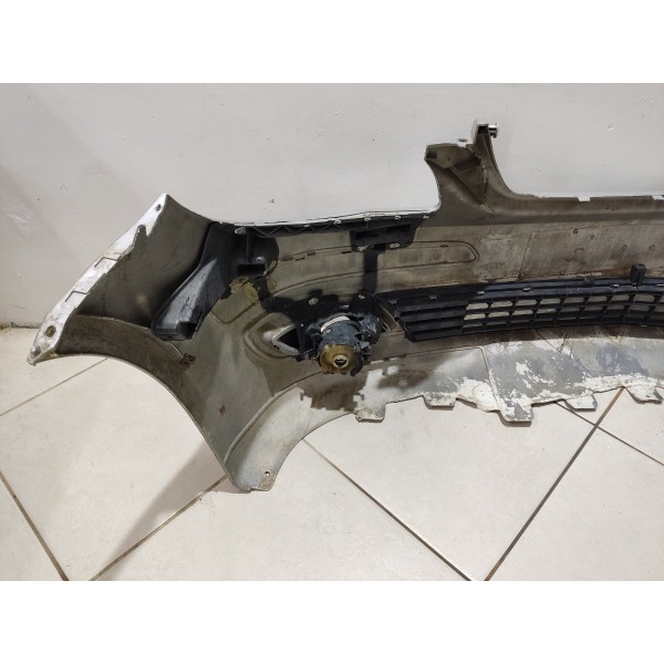 Para Choque Dianteiro B200 2010 Prateado