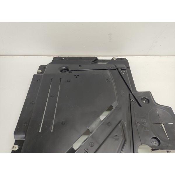 Protetor Tanque Traseiro Esquerdo Bmw X1 2019