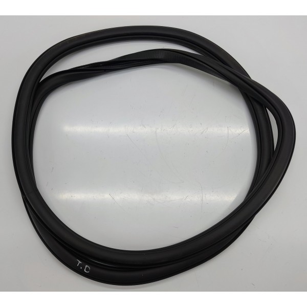 Borracha Carroceria Porta T.d Vw Jetta Gli 230cv 2019 Preto