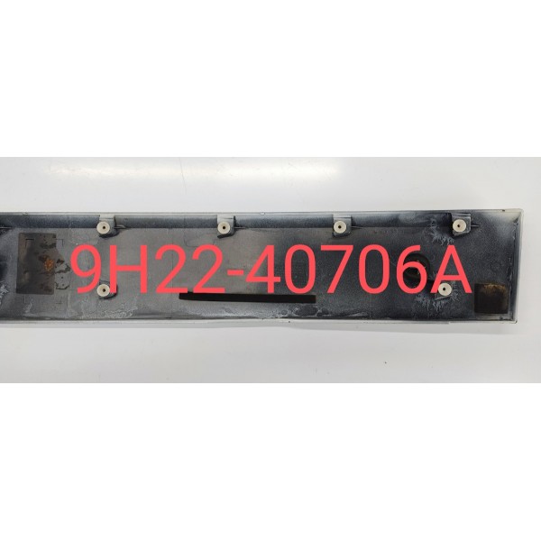 Moldura Acabamento Tampa Traseira Discovery 4 3.0 2012 Branco