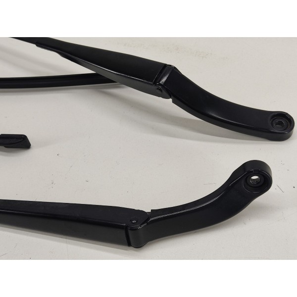 Par Braço Limpador Para Brisa Audi A3 2016 Esquerdo