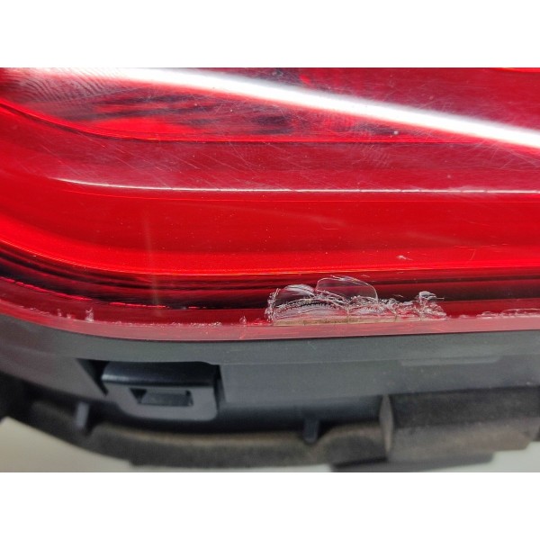 Lanterna Tampa Traseira Direita Audi A3 2016 Detalhe Direito Vermelho