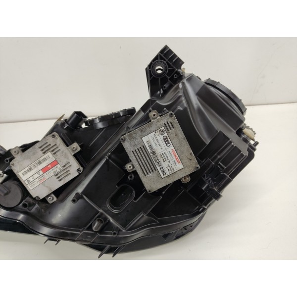 Farol Dianteiro Direito Audi A3 2016 Detalhe Direito