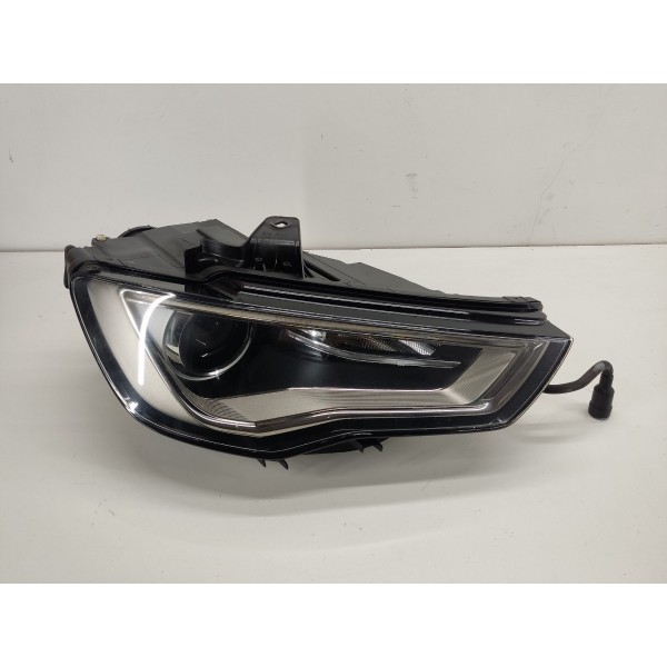 Farol Dianteiro Direito Audi A3 2016 Detalhe Direito
