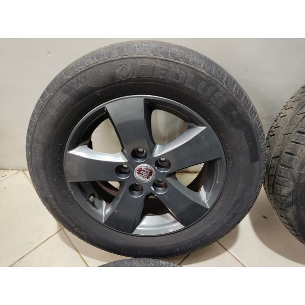 Jogo Roda R18 Fiat Freemont 2012 Pneu Ruim Preto