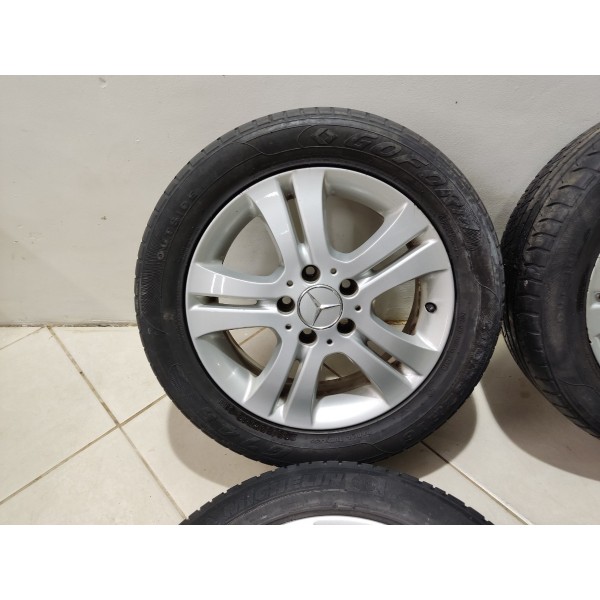 Jogo Roda R16 Mercedes B200 2011 Pneu Ruim Preto