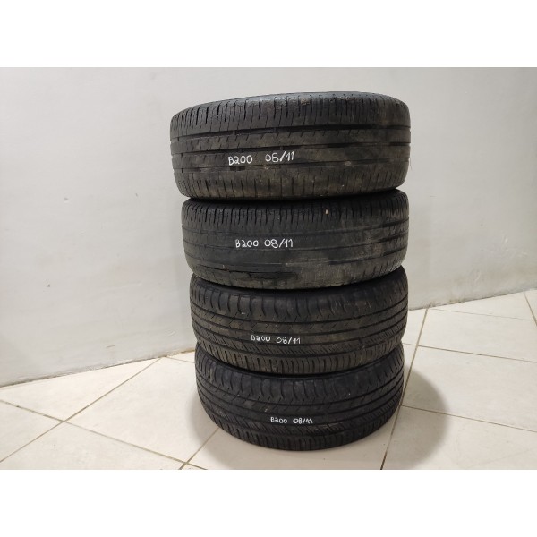 Jogo Roda R16 Mercedes B200 2011 Pneu Ruim Preto