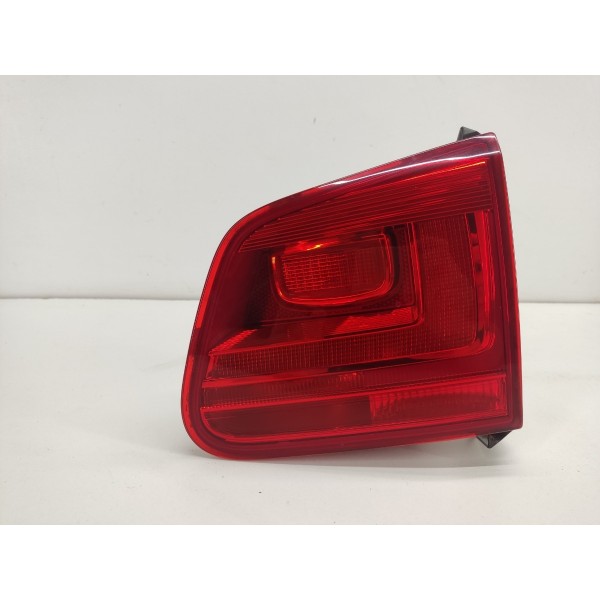 Lanterna Tampa Traseira Direita Tiguan 2012 Tsi Direito Vermelho