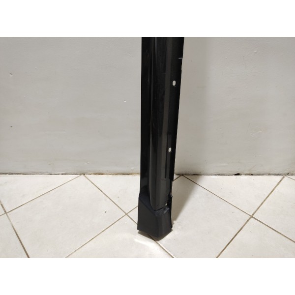 Spoiler Lateral Direito Chevrolet Captiva 2011 C\ Detalhe Preto