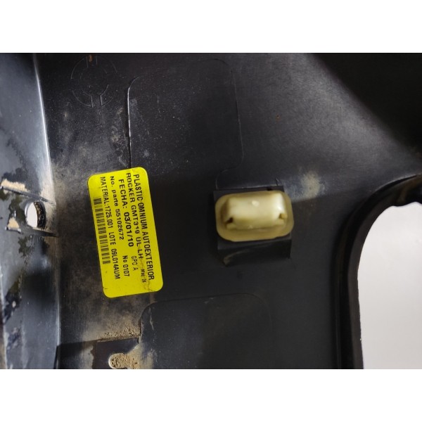 Spoiler Lateral Esquerdo Chevrolet Captiva 3.6 2011 Preto