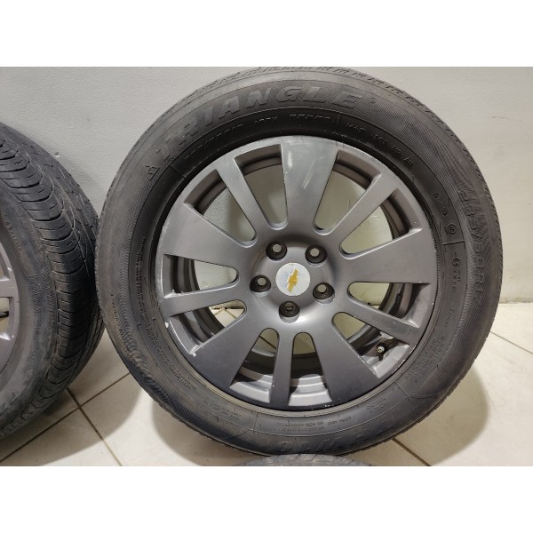 Jogo Roda R17 Chevrolet Captiva 3.6 2011 Pneu Ruim Prateado