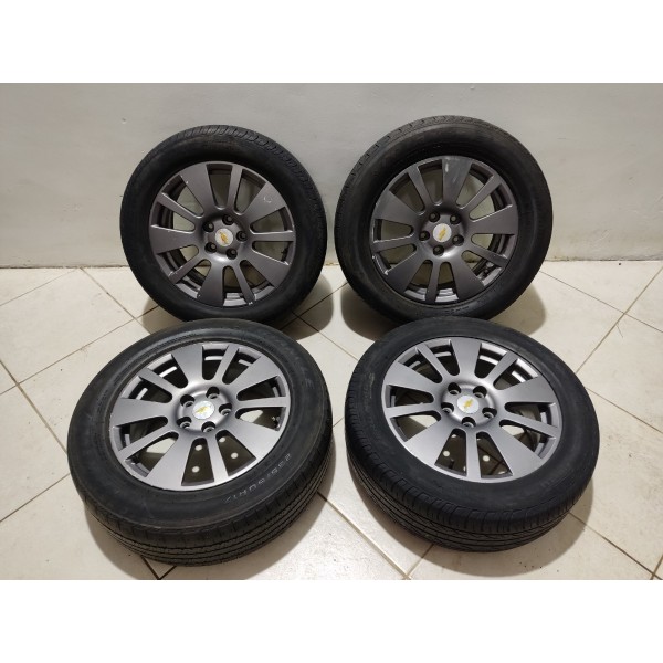 Jogo Roda R17 Chevrolet Captiva 3.6 2011 Pneu Ruim Prateado