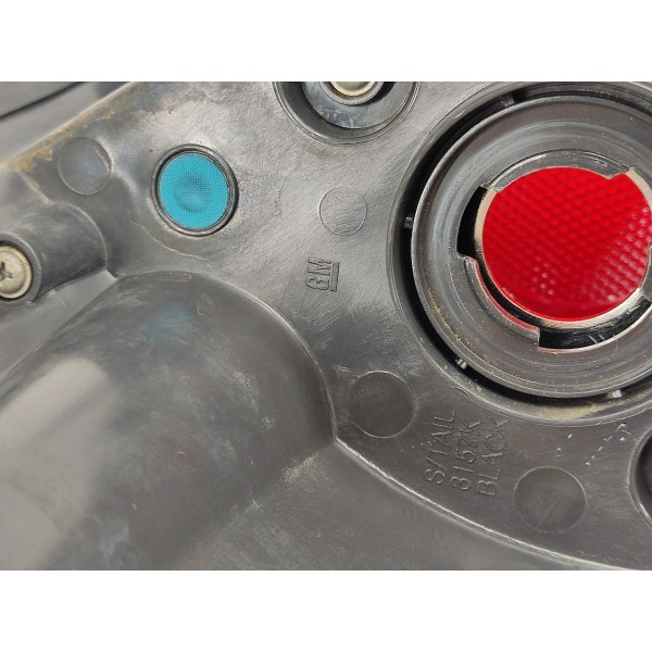 Lanterna Traseira Direita Chevrolet Captiva 3.6 2011 Direito Vermelho