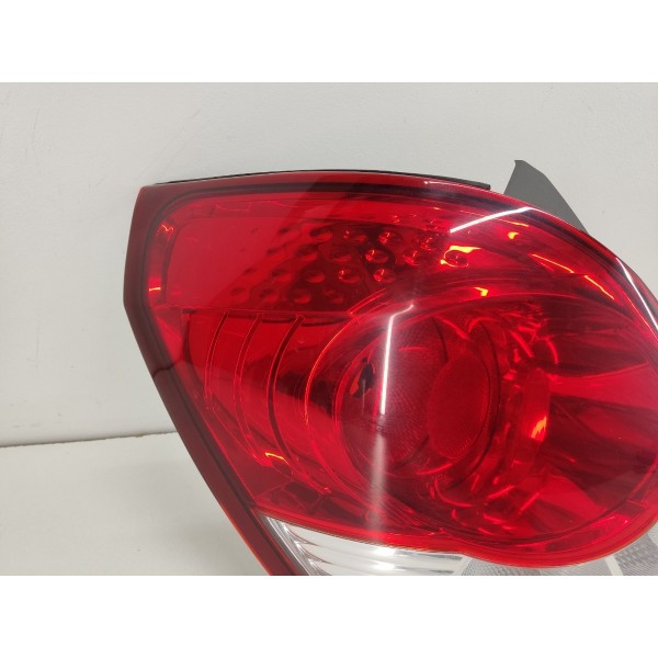 Lanterna Traseira Esquerda Chevrolet Captiva 3.6 2011 Esquerdo Vermelho
