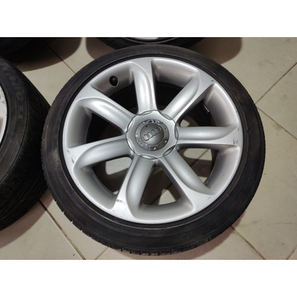 Jogo Roda R18 Audi Tt Roadster 2012 Preto