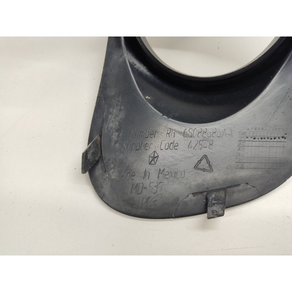 Moldura Farol Milha Direito Fiat Freemont 2012 Preto Direito