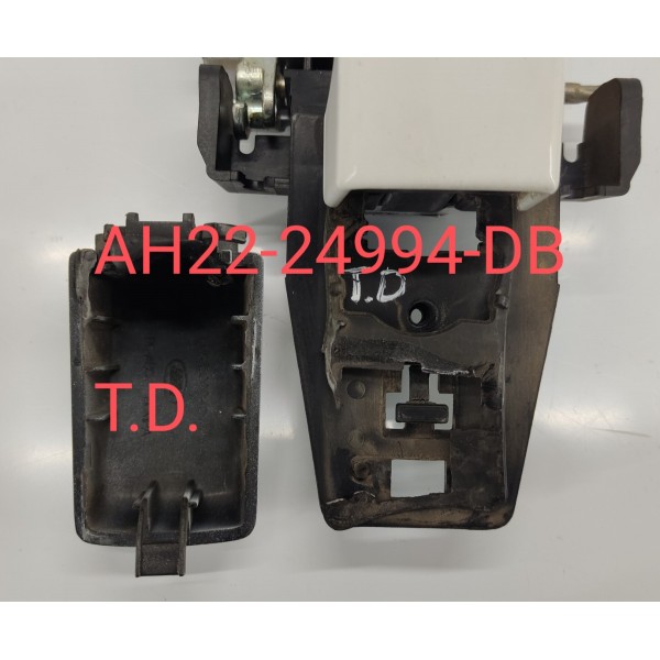 Maçaneta Externa T.d Discovery 4 3.0 2012 C/detalhe Traseira