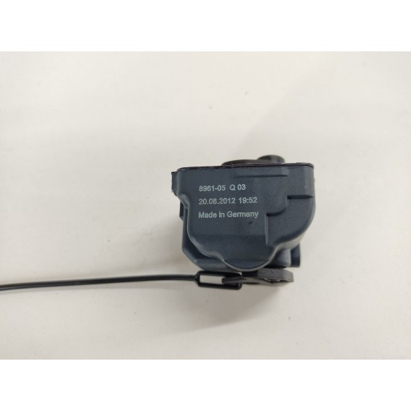 Trava Portinhola Tanque Mercedes C250 2013